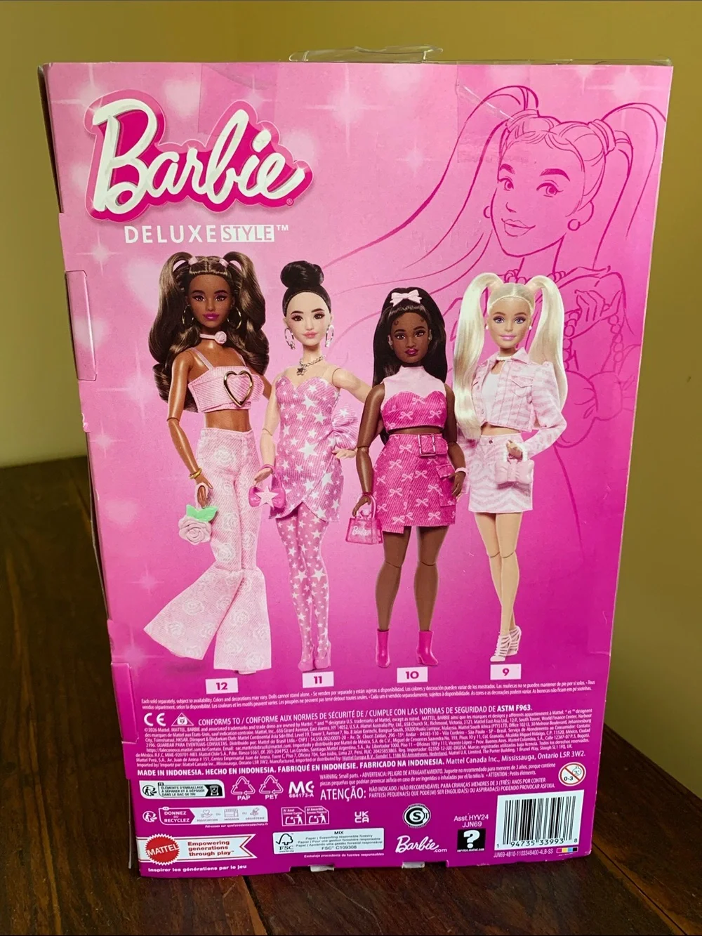 #9 Barbie Deluxe Style NIB NRFB